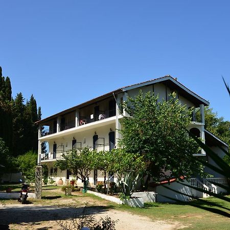 Pension Ipiros Gouvia Bagian luar foto